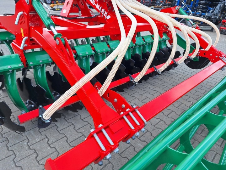 SEMOIR POPLONOW AGRO-MASZ SP230