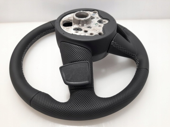 NEUF VOLANT CUIR MULTIFONCTION DSG PALETTES 8W0419689 AUDI A4 B9 2024R