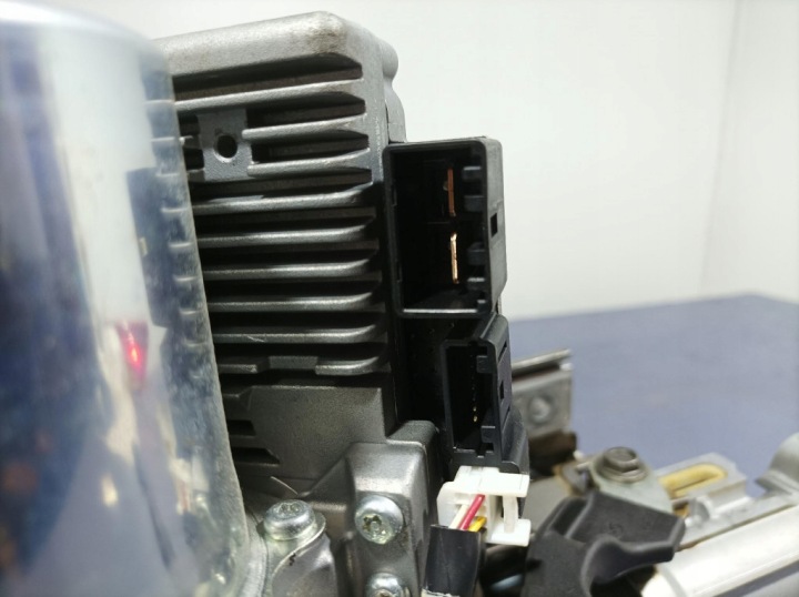 MAZDA 6 III GJ POMPE AMPLIFICATEUR COLONNE Q003TA6180