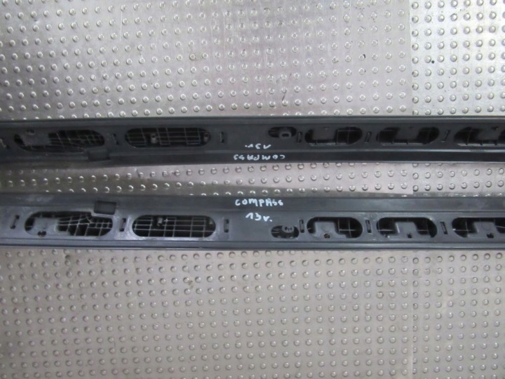 JEEP COMPASS 2013 BARRES DE TOIT BAGUETTES TOITS ENSEMBLE