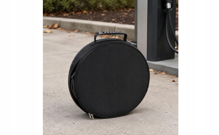 VÉHICULE ÉLECTRIQUE SAC SUR CÂBLE VERS LADOWANIA CÂBLE À DUZEJ POJEMNOSCI VÉHICULE ÉLECTRIQUE