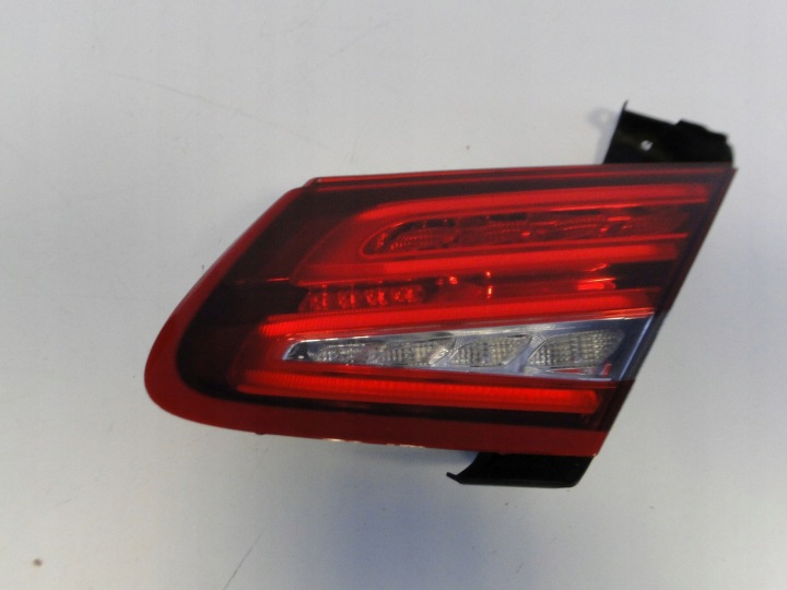 MERCEDES PHARE ARRIÈRE DROITE DANS COUVERCLE DE COFFRE A2179060657 AVEC 217 COUPE/CABRIO