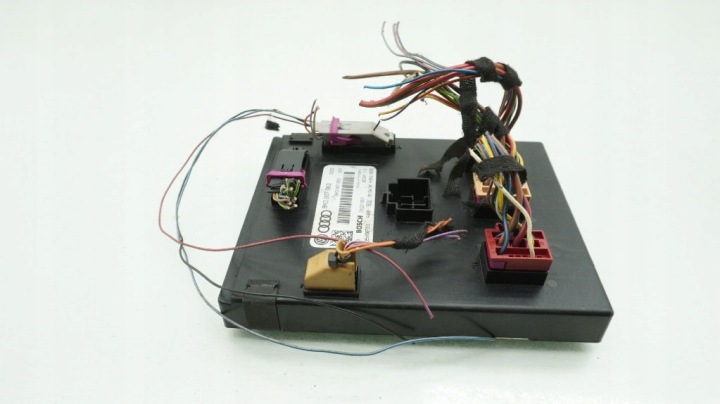 AUDI A4 B8 MODULE CONTRÔLEUR CONFORT 8K0907063