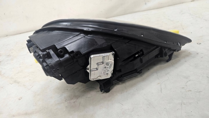 PHARE AVANT AVANT GAUCHE PORSCHE PANAMERA MATRIX COMPLET LED 971941035AA