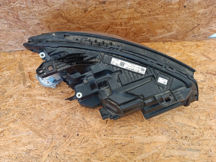PHARE GAUCHE AVANT PROJECTEUR EUROPE A1178206761 MERCEDES CLA W117 LIFT LED