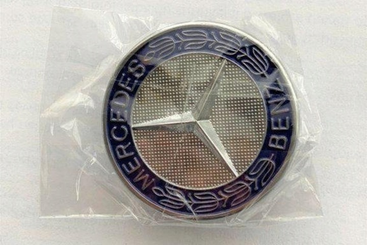 INSIGNE VOITURES MERCEDES-BENZ C (W205) A2048170616 3.0L DIESEL 125KW 2015