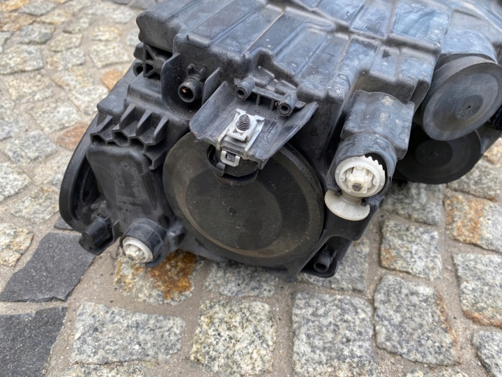 VW CADDY 2K1 PHARE DROITE AVANT 2K AILE 2K1941016B ORIGINAL