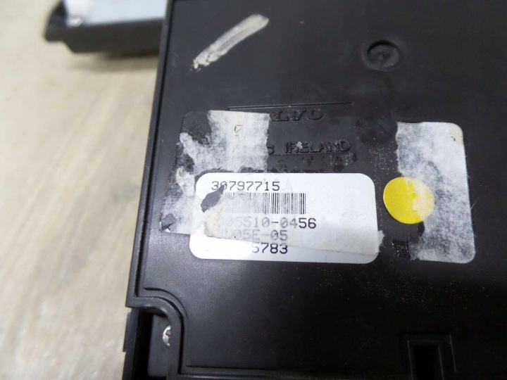VOLVO S80 II V70 III 06- MONITEUR ÉCRAN ICM RADIO 30797715
