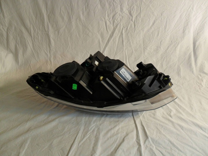 PROJECTEUR AVANT CÔTÉ DROITE TOYOTA PROACE 9808581180
