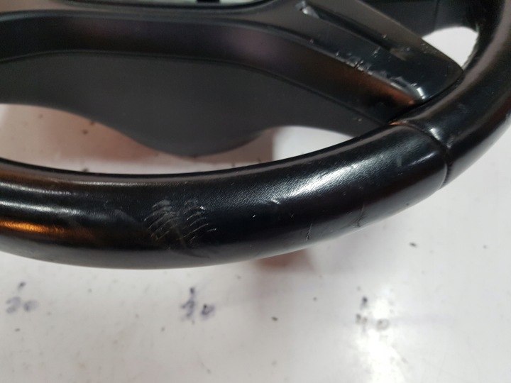 MERCEDES C CLASSE W204 07-11R VOLANT CUIR