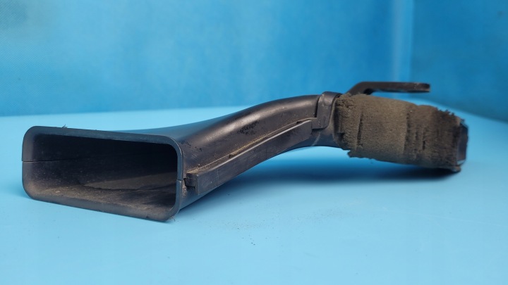 CHWYT ADMISSION AIR OPEL ASTRA K 13367314