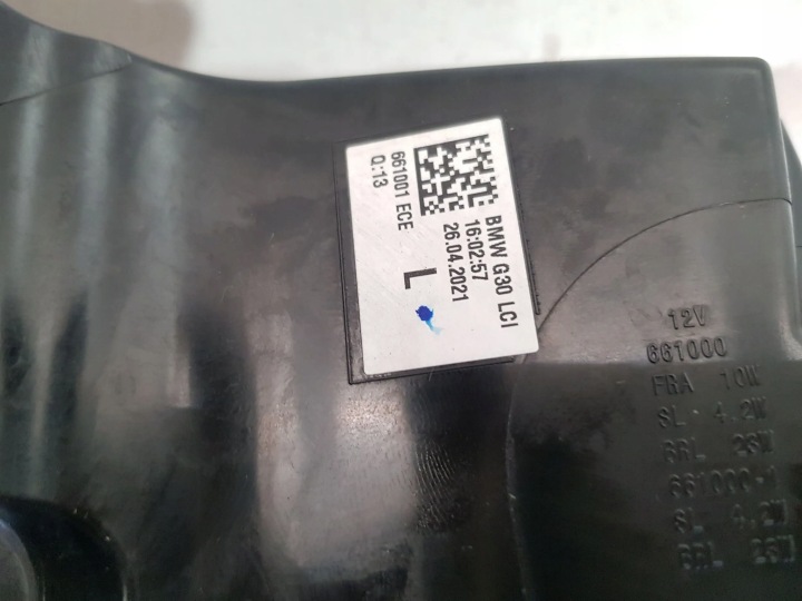 BMW 5 G30 G31 2021 GAUCHE CÔTÉ FEUX ARRIÈRE