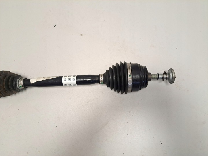 BMW X6 G06 2023 DROITE CÔTÉ DEMI-ARBRE AVANT