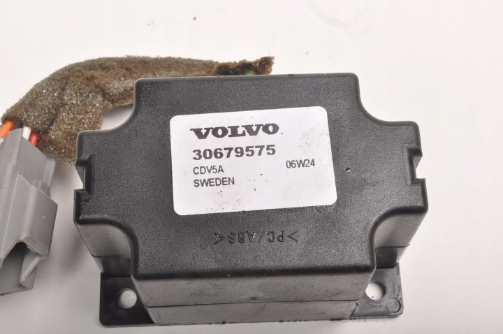 VOLVO C70 II MODULE RELAIS 30679575