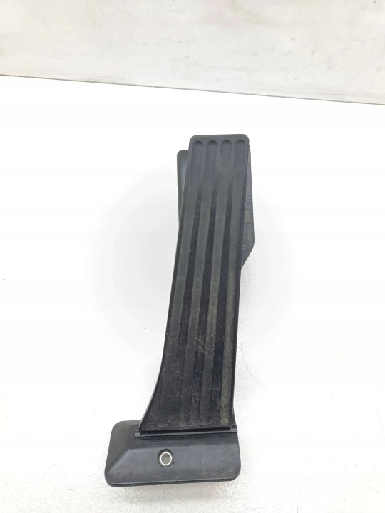 BMW 1 E81 E87 2009 PÉDALE GAZ ACCÉLÉRATION