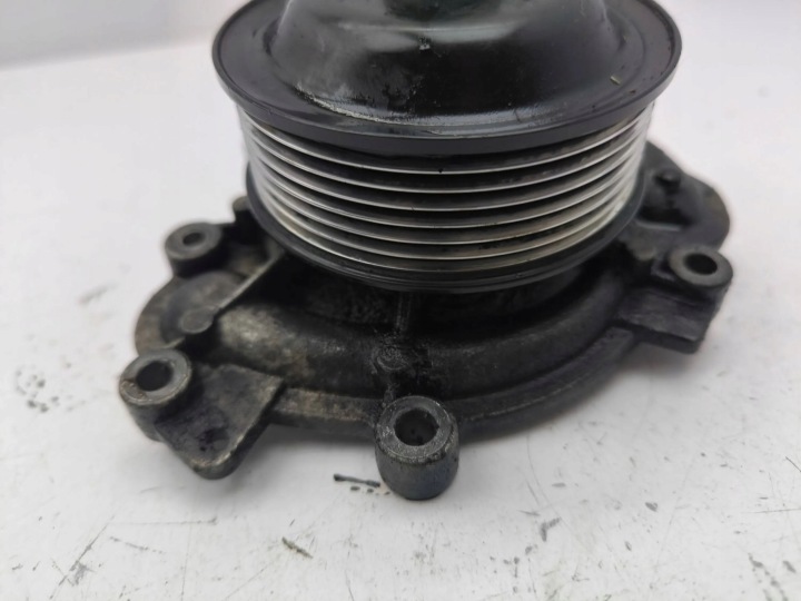 CHRYSLER 300 300C 2005 POMPE À EAU R6422010710