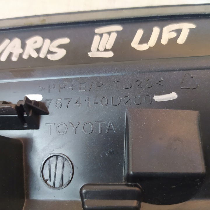 TOYOTA YARIS III LIFT MOULURE PORTES DROIT ARRIÈRE ARRIÈRE 75741-0D200