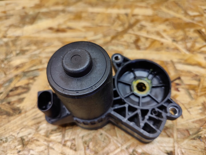 ALFA ROMEO DROIT GAUCHE MOTEUR ÉTRIER 77367710