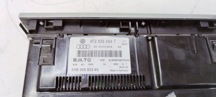 PANNEAU CLIMATISEUR AUDI A6 C6 LIFT 4F2820043T