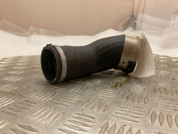 VOLVO XC90 2018 TUYAU TUYAU ÉCHANGEUR D'AIR DE SURALIMENTATION 31686561
