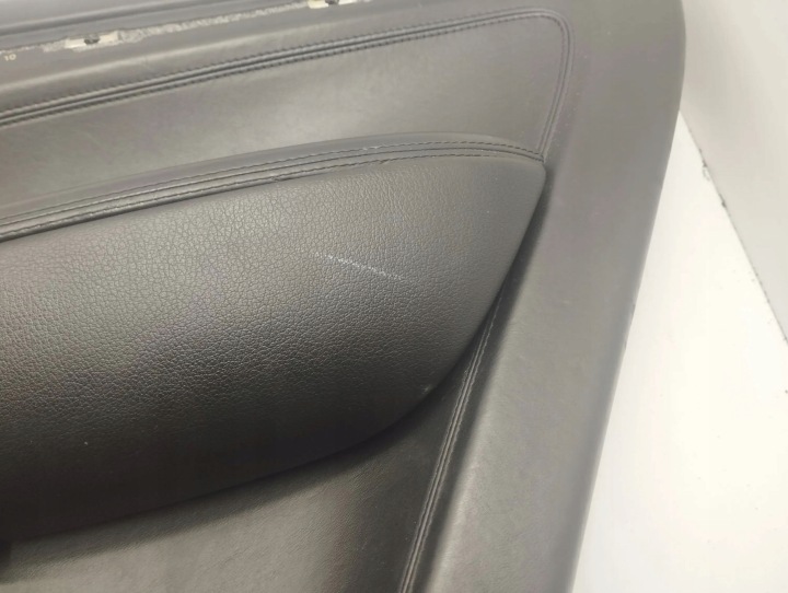 PORSCHE CAYENNE (9PA) 2005 DROITE CÔTÉ CARDAN BRODERIE PORTES ARRIÈRE