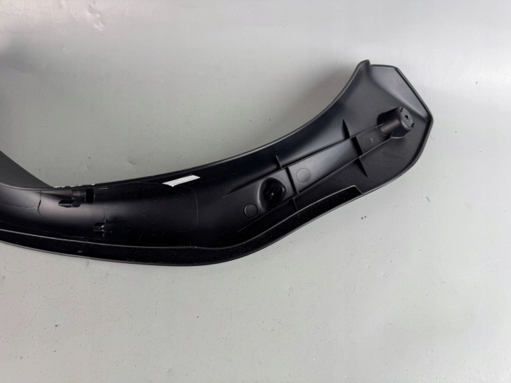ÉLÉMENT GARNITURE DE PORTE COUVERCLES DE COFFRE ARRIÈRE CÔTÉ DROITE PEUGEOT 208 I 9801536677