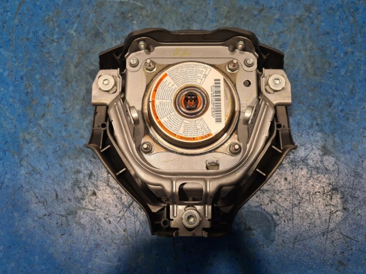 SUZUKI SWIFT IV AIRBAG CONDUCTEUR 48150-79J10
