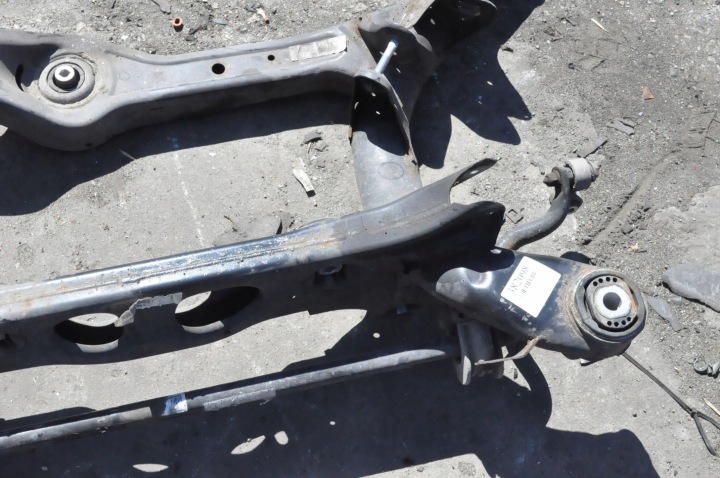 PORSCHE MACAN CHÂSSIS SUSPENSIONS 95B505235D