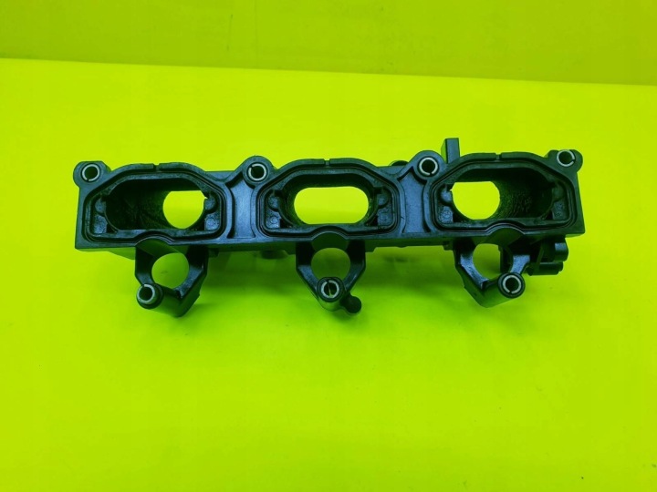 COLLECTEUR ADMISSION COUVERCLES DE COFFRE AUDI A6 C6 A4 B7 A8 3.2 FSI 06E133109H
