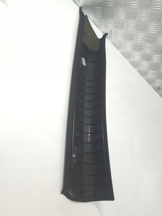 PROTECTION BRODERIE MONTANTS DROIT AVANT MERCEDES W207 2076902825
