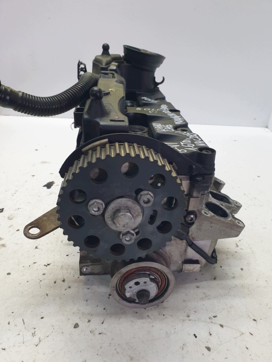 CULASSE MOTEUR SUR PIÈCES VW GOLF VI 1.6 TDI