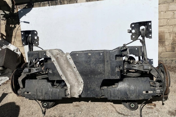 ARRIÈRE PONT MERCEDES-BENZ A2473522600 2019