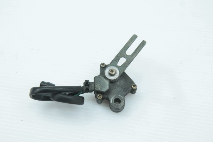 KAWASAKI ZX 6R ZX-6R 00-02 CAPTEUR PIEDS