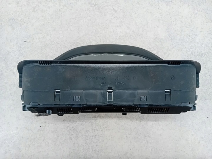 COMPTEUR MERCEDES-BENZ CLASSE B W245 A1694403811 1031098101 BOSCH 2.0 CDI