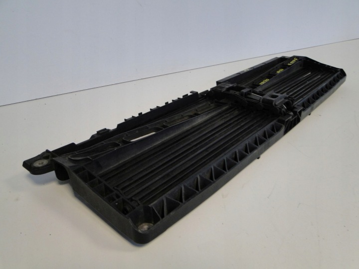MERCEDES STORE GRILLE D'AÉRATION C 206 E 214 AVEC 223 CLE 236 GLC 254