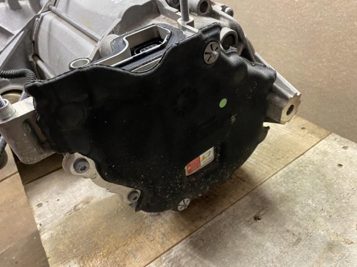 MOTEUR COMPLET ŠKODA ELROQ 2025 AVEC ARRIÈRE EDC