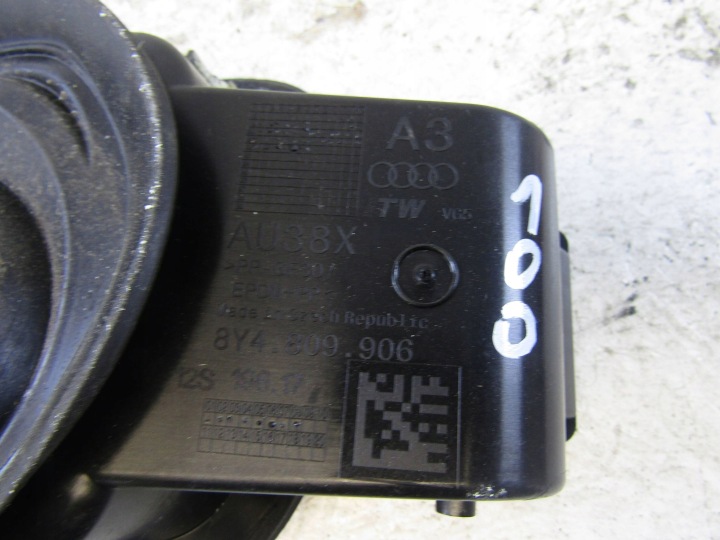 AUDI A3 8Y4 SPORTBACK CLAPET GOULOTTE DE REMPLISSAGE CARBURANTS 8Y4809906