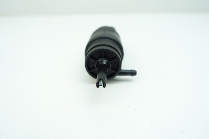 POMPE LAVE-GLACE BMW 3,5 (E30/34) 09. 3130610002 MEYLE