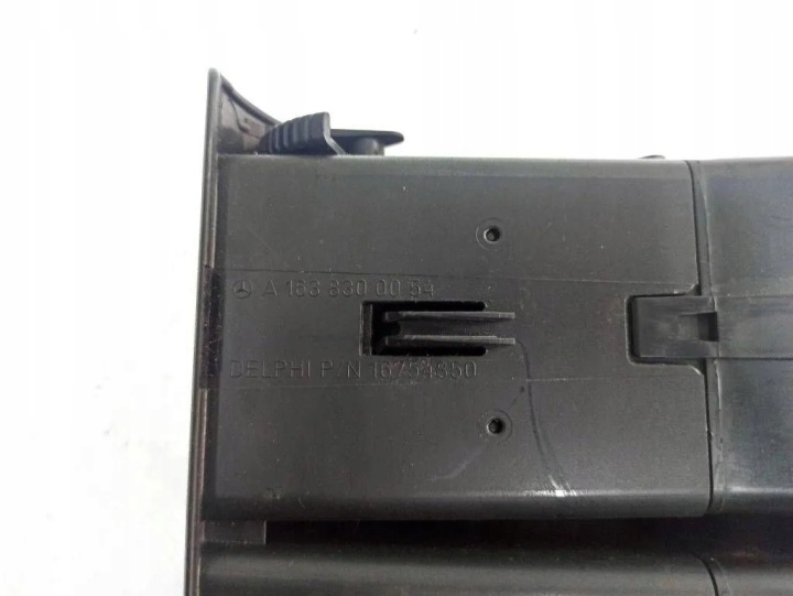 ADMISSION AIR CONSOLES MERCEDES-BENZ M (W163) A1638300054 34316503 2.7L