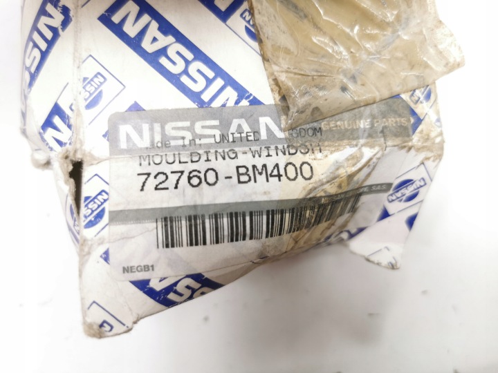 LISTWA-SZYBA AVANT LATÉRALE DROITE NISSAN ALMERA N16 72760-BM400