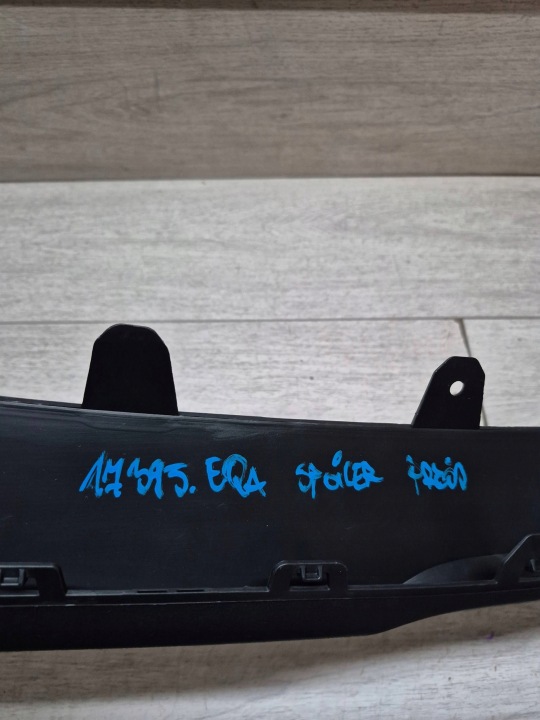 17395. MERCEDES EQA MOULURE SPOILER PARE-CHOCS AVANT A2438853703