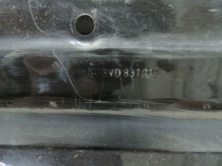 PORTES DROIT AVANT SKODA SUPERB III 3 3V0831112