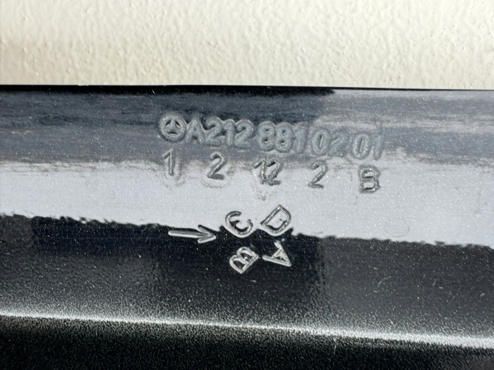 MERCEDES KLASA-E W212 4 IV 09-16R AILE DROIT AVANT AVANT A2128810201