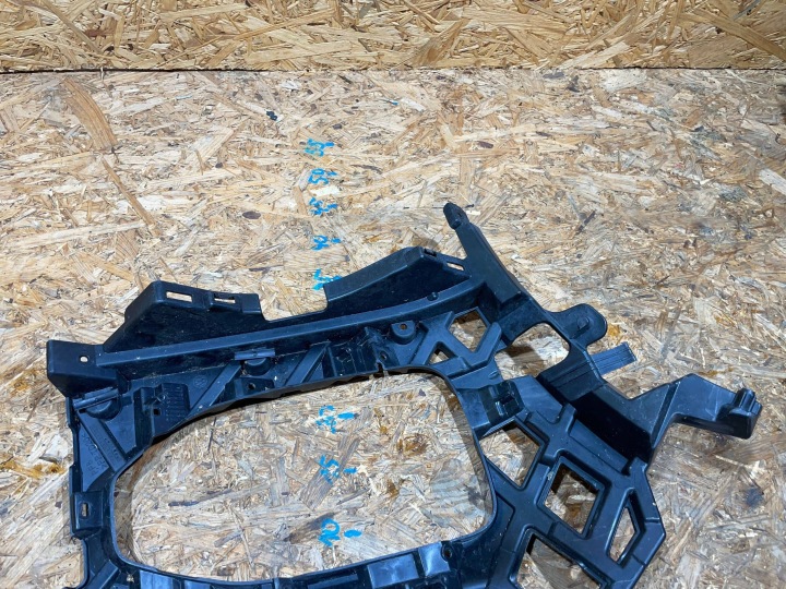 VW T-ROC TROC I 1 2GA 17-25 GLISSIÈRE FIXATION PARE-CHOCS GAUCHE AVANT AVANT