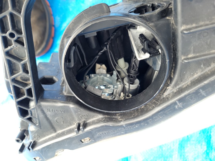 CITROEN C5 II III X7 PHARES GAUCHE PHARE GAUCHE AVANT EUROPE 9684845580