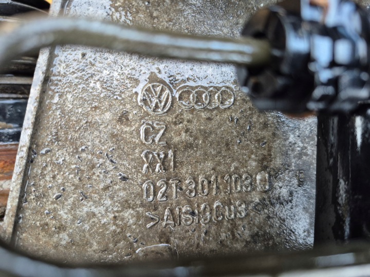 BOÎTE DE VITESSES MANUELLE VOLKSWAGEN POLO 4 02T301103J CZ