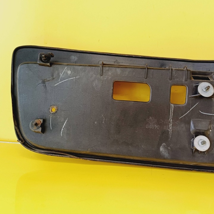 CACHE COUVERCLES DE COFFRE COUVERCLES DE COFFRE NISSAN PRIMERA 84810AU300 NR30