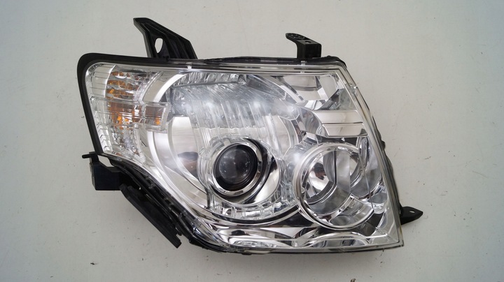 MITSUBISHI PAJERO 4 IV 06- XENÓN DERECHA PARTE DELANTERA DERECHA FARO 