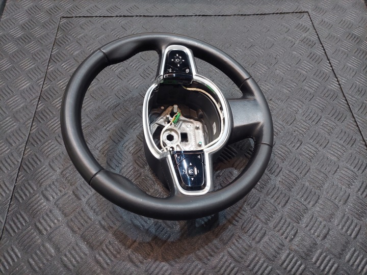 VOLANT MULTIFUNKCIA 31407813 VOLVO S90 II V90 INSCRIPTION
