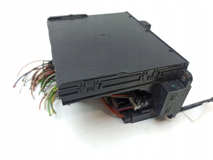 MERCEDES-BENZ CLK A209 C209 CHÂSSIS MODULE FUSIBLES 2095451001